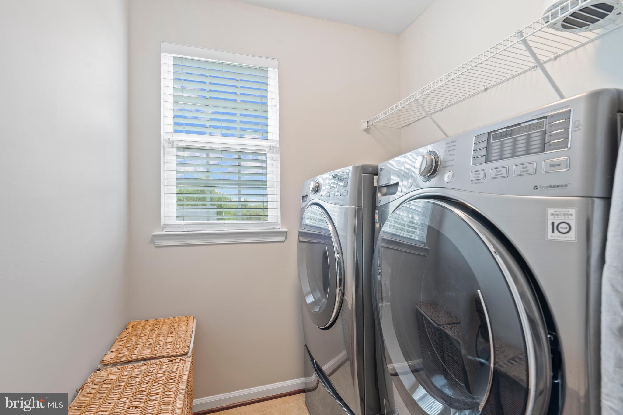 HOLLY CREEK - Residential