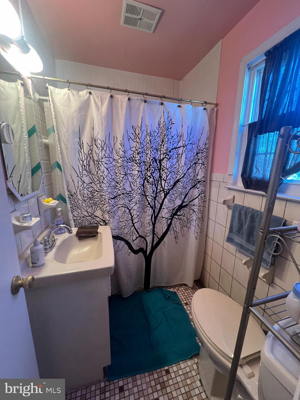 ABINGTON WOODS - Residential