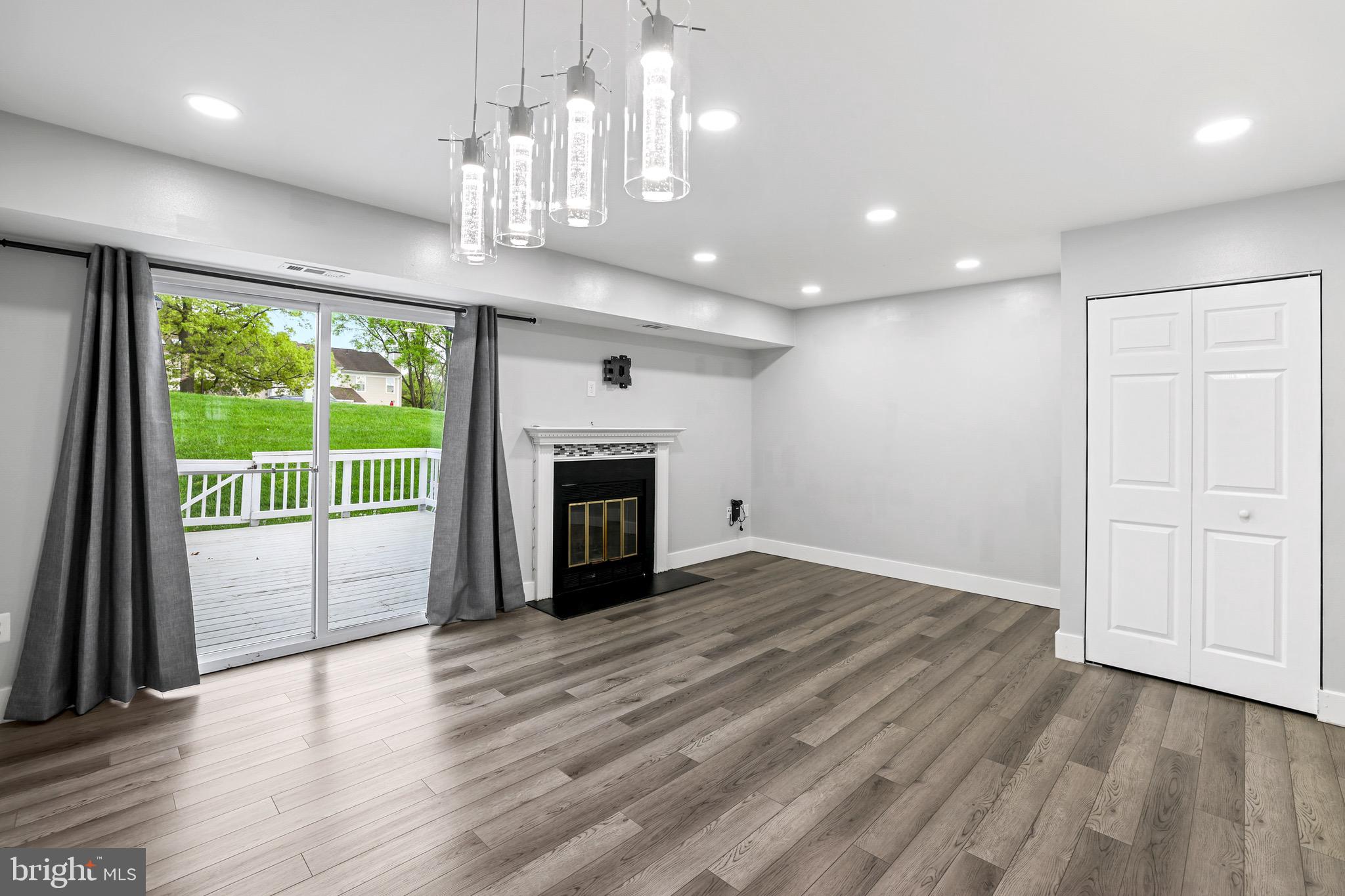 PROVIDENCE VILLAGE - Residential