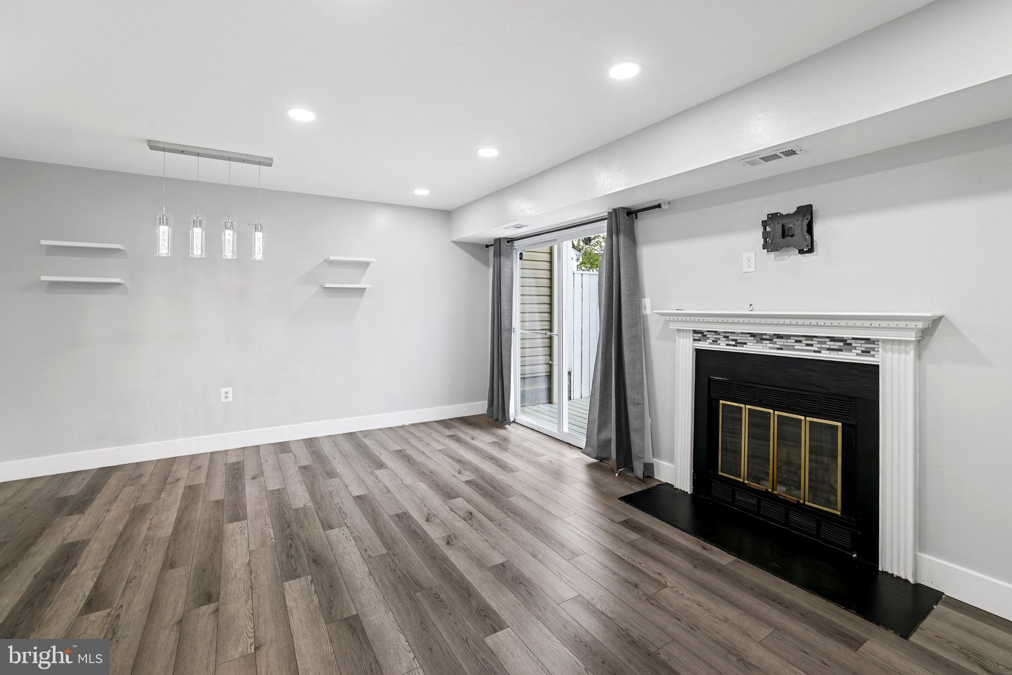 PROVIDENCE VILLAGE - Residential