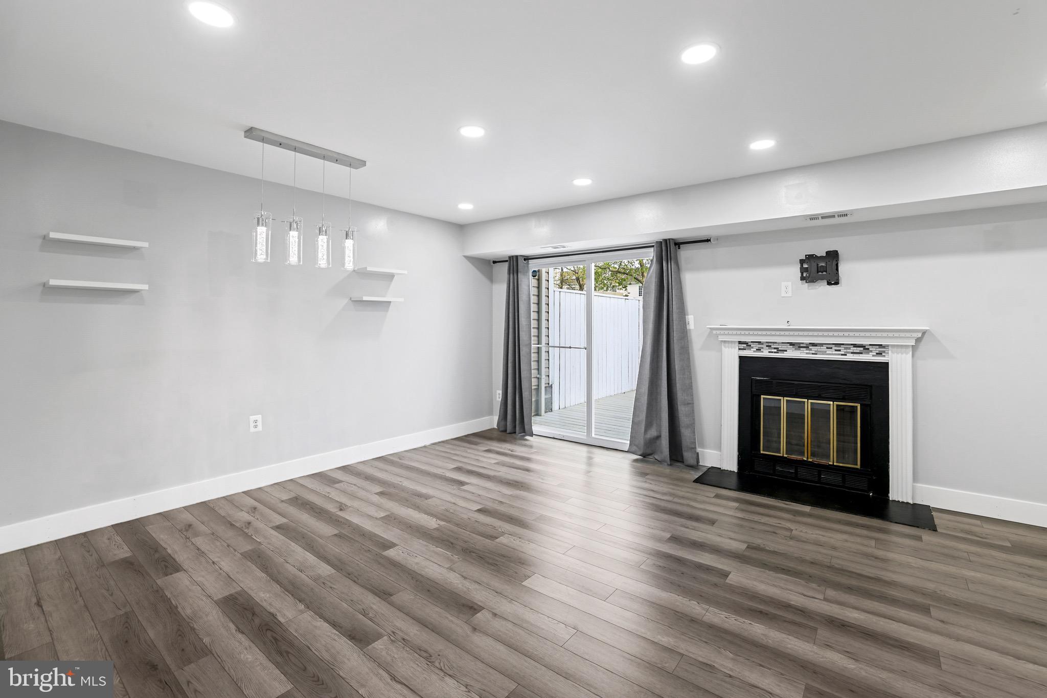 PROVIDENCE VILLAGE - Residential