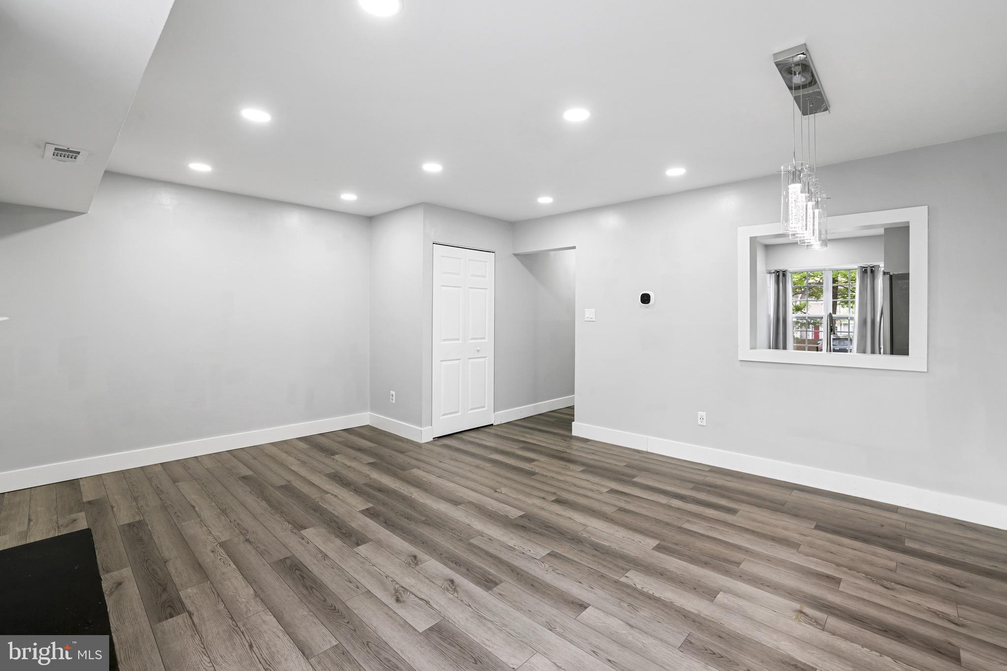 PROVIDENCE VILLAGE - Residential