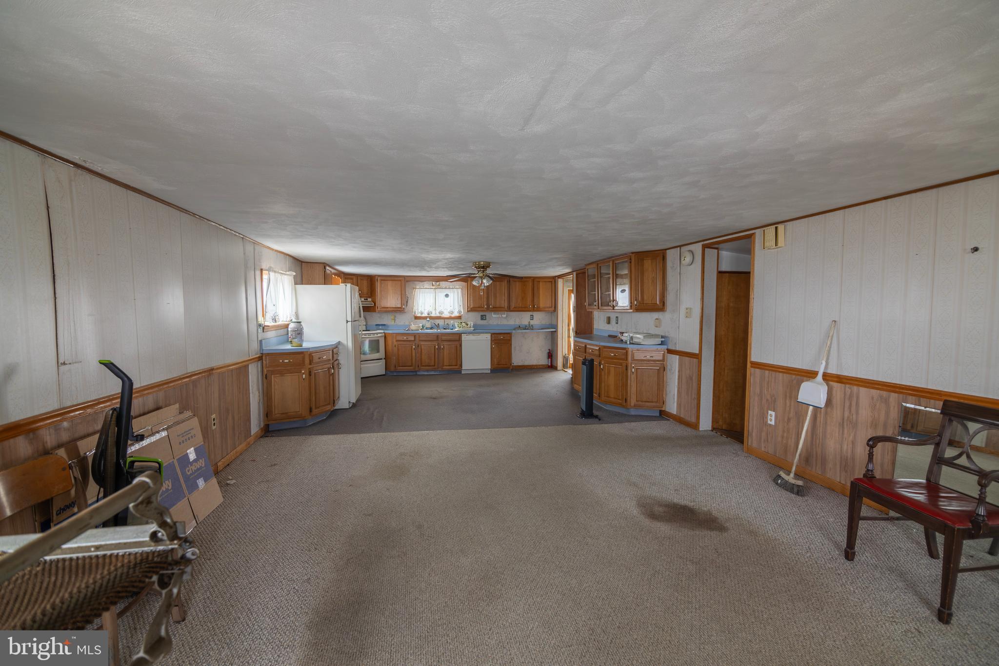 ROYAL MANOR ESTATES - Residential