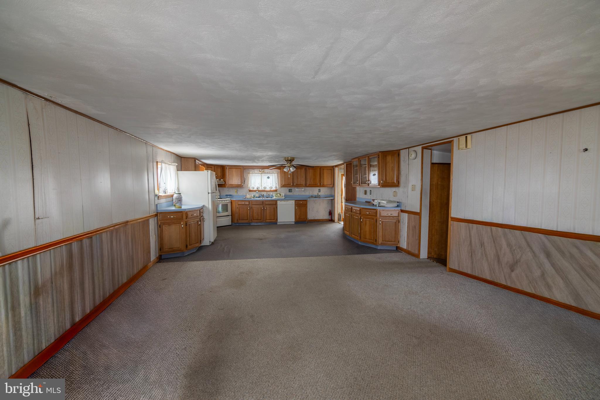 ROYAL MANOR ESTATES - Residential