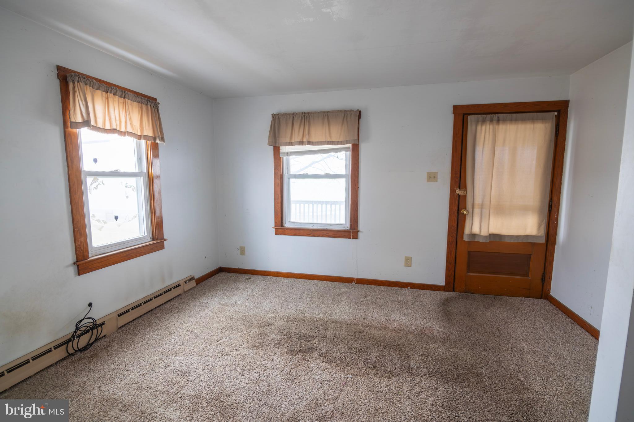 ROYAL MANOR ESTATES - Residential