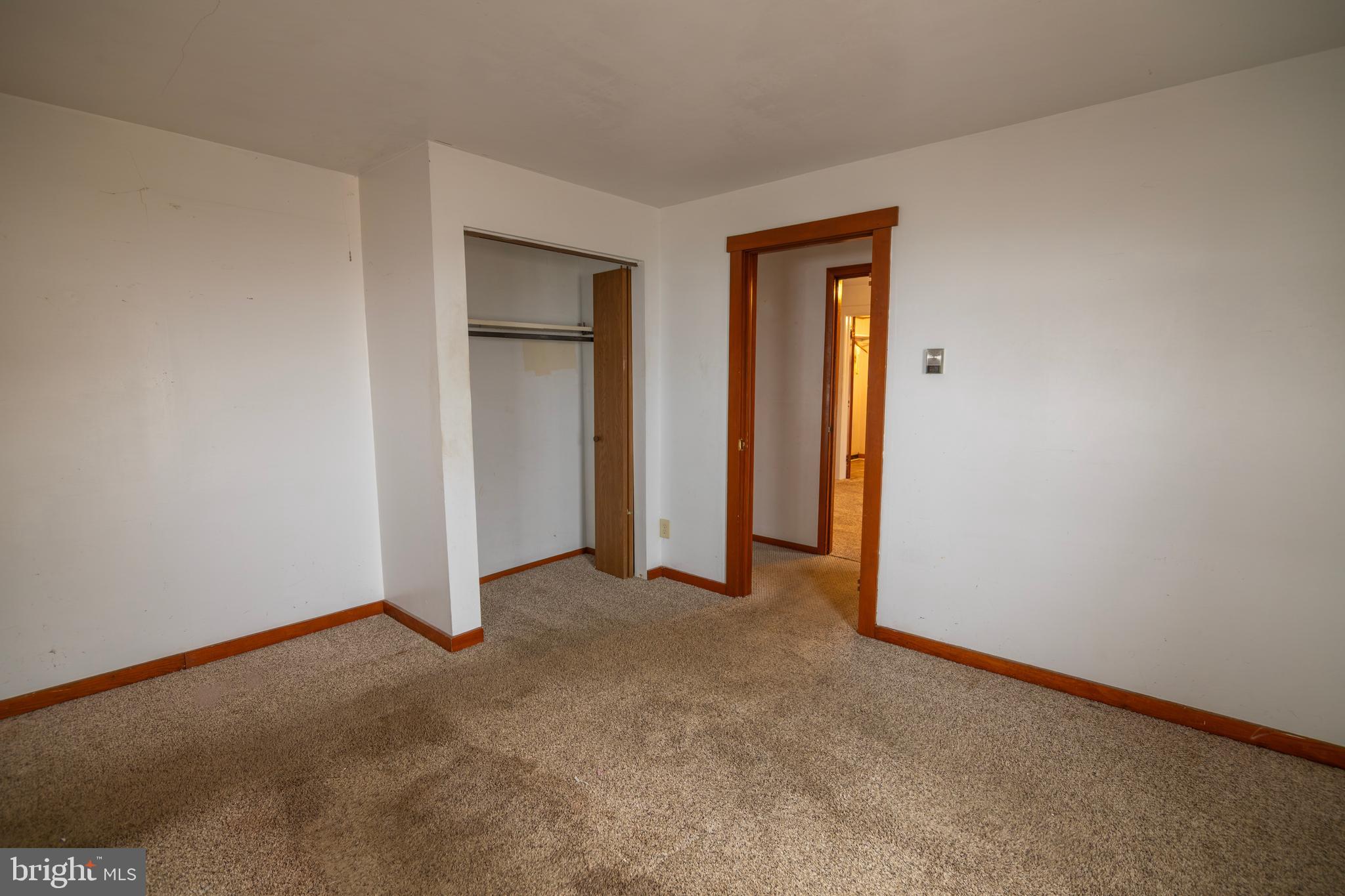 ROYAL MANOR ESTATES - Residential