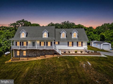 Homes For Sale - 253 Sylvan Springs Drive<br/> Frederick County, CLEAR BROOK, VA 22624