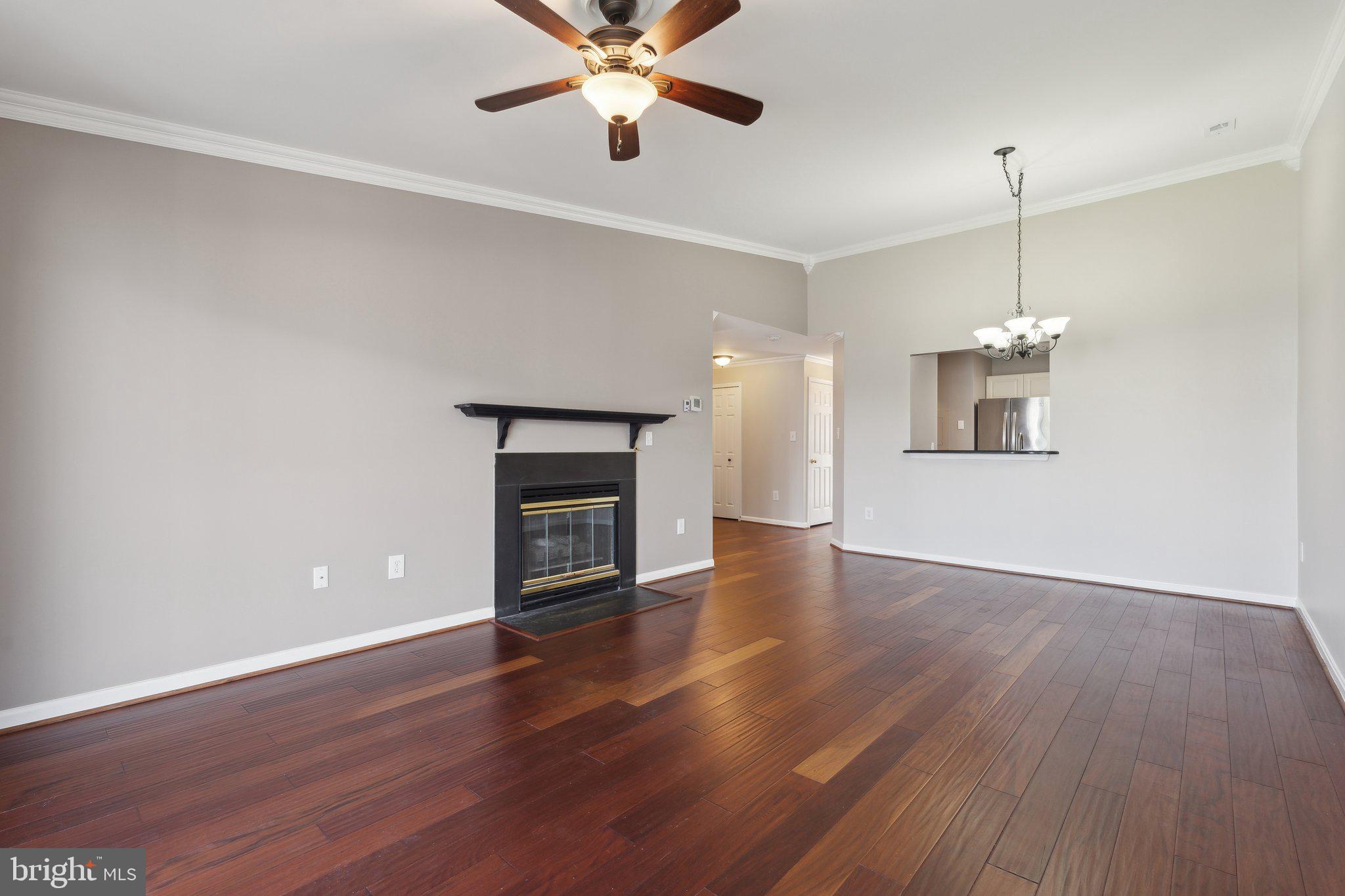 LAKESHORE CONDO - Residential Lease