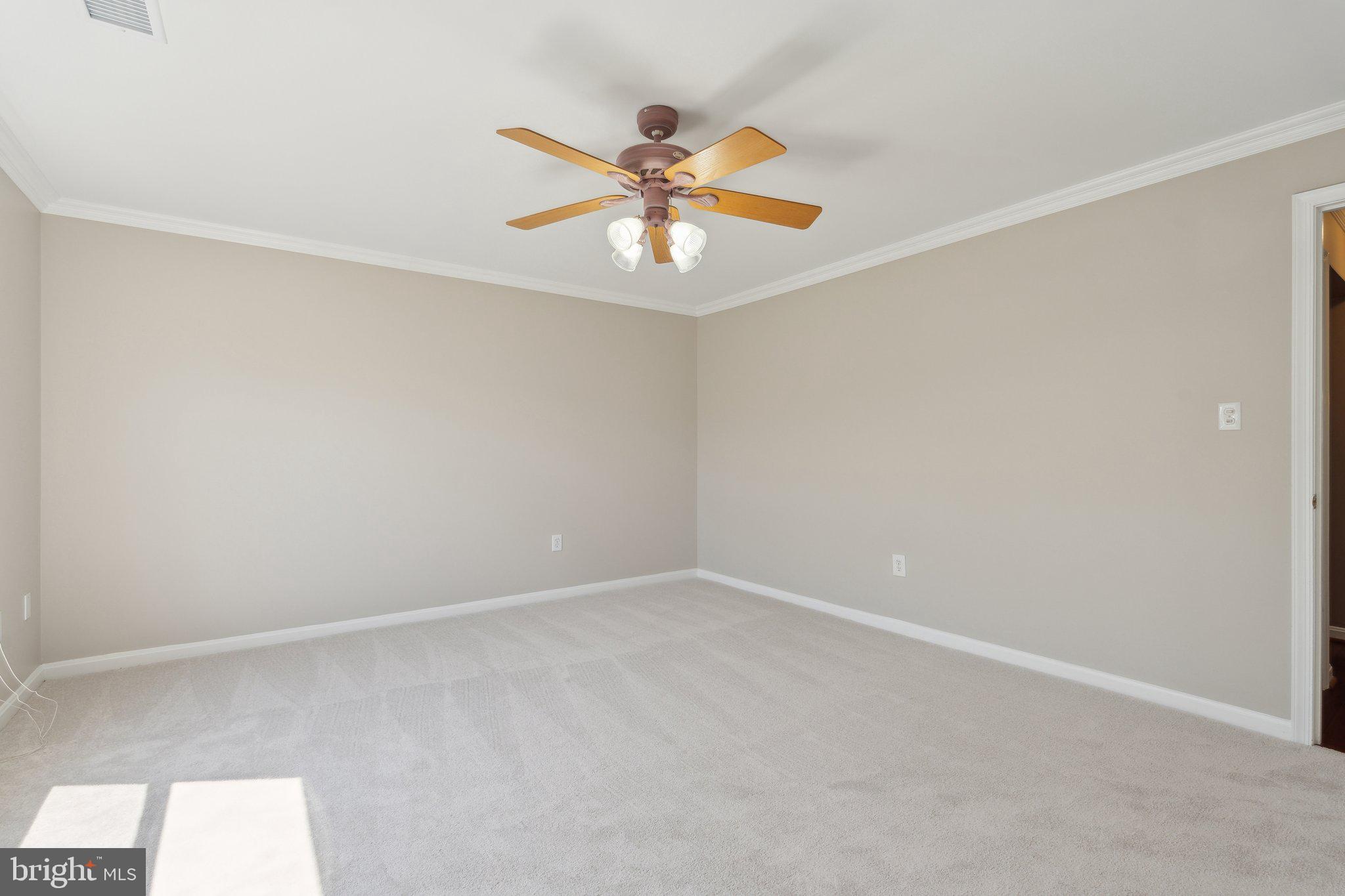 LAKESHORE CONDO - Residential Lease