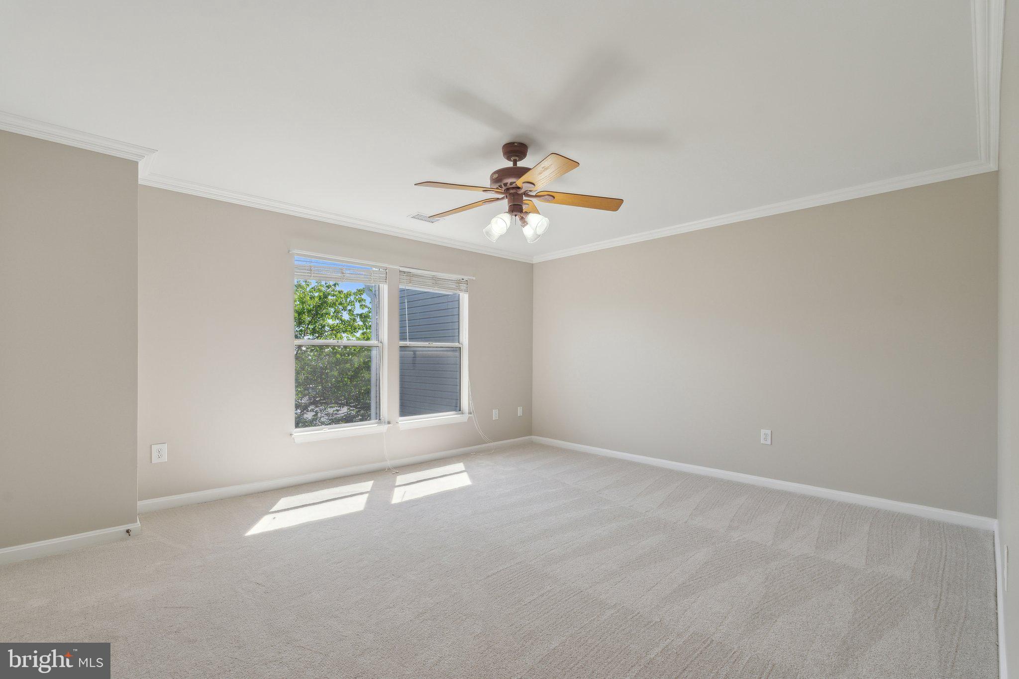 LAKESHORE CONDO - Residential Lease