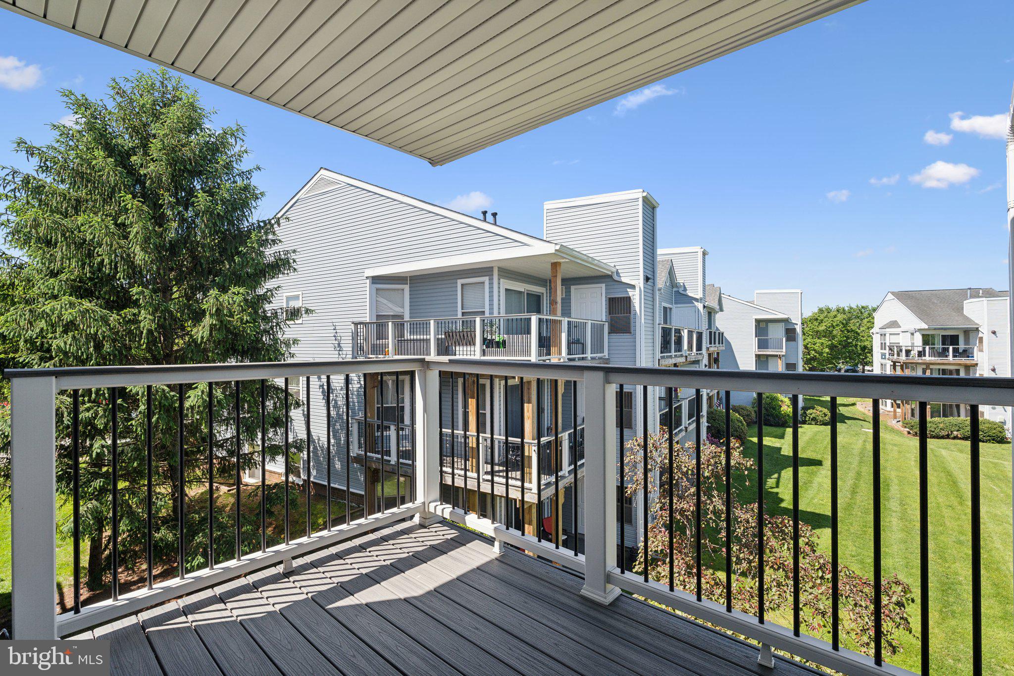 LAKESHORE CONDO - Residential Lease