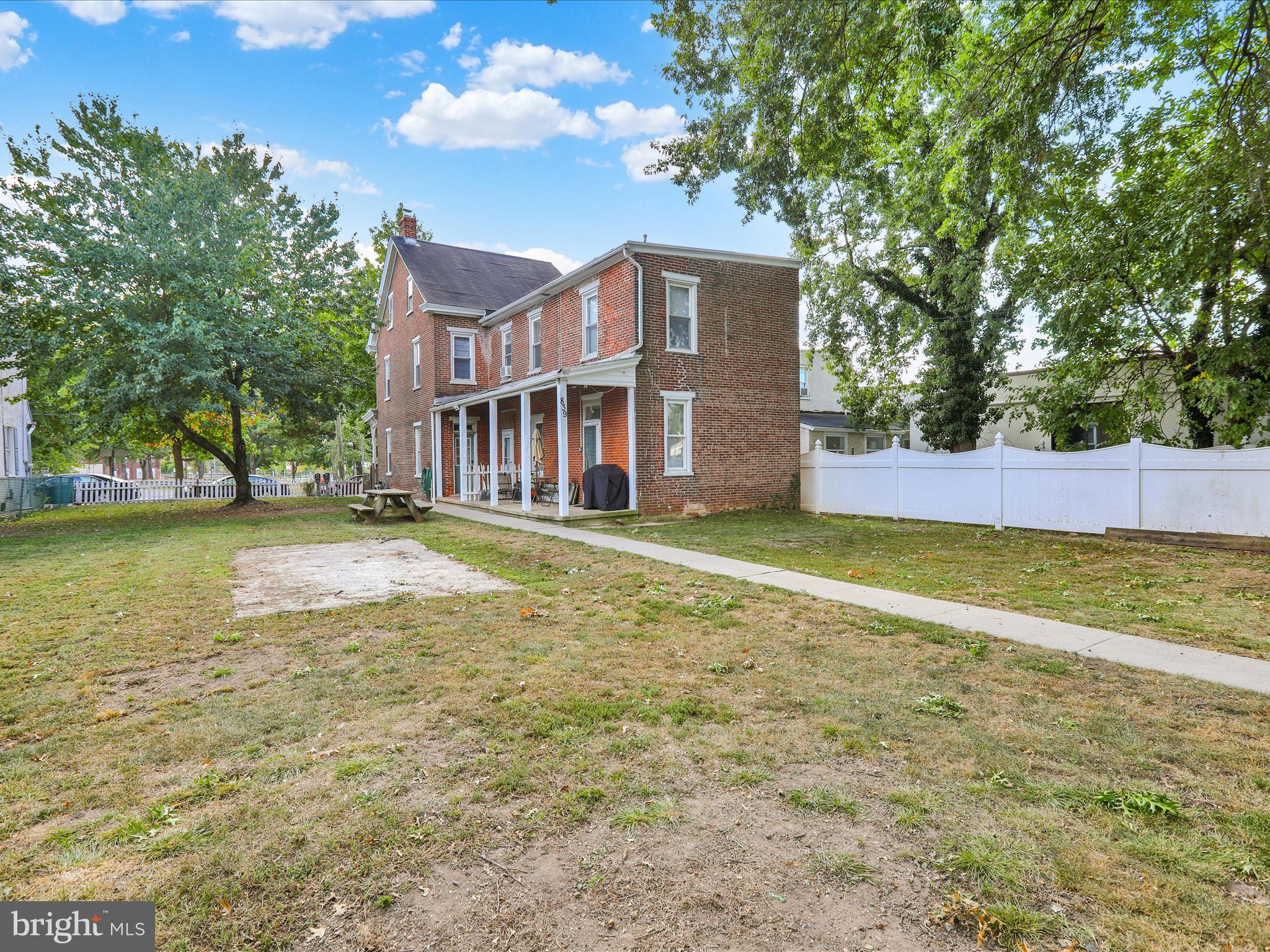 839 SOUTH STREET