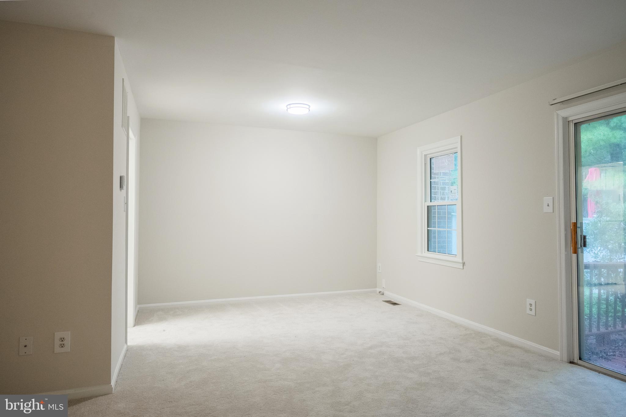 BURGOYNE FOREST WEST - Residential Lease