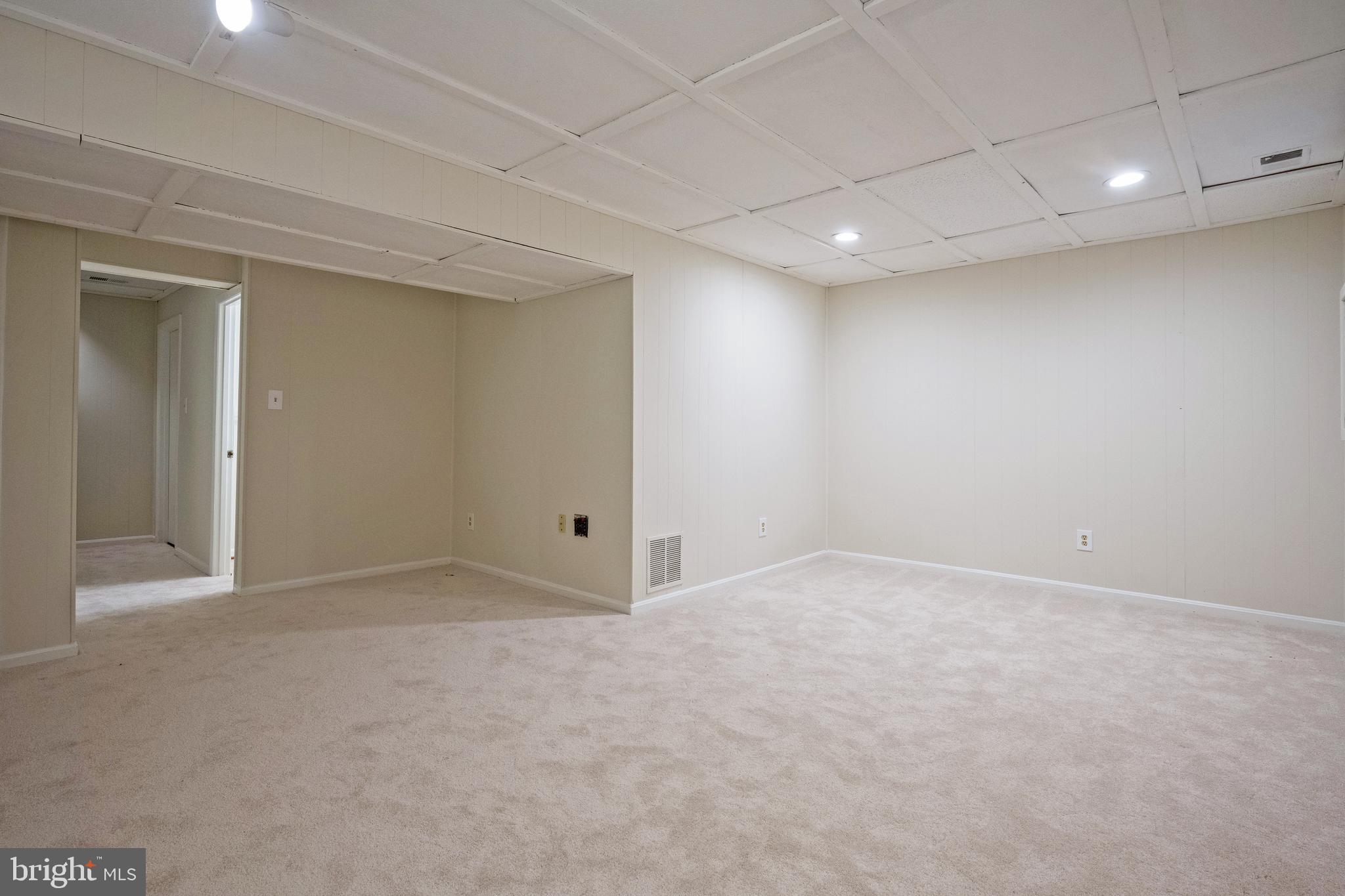 BURGOYNE FOREST WEST - Residential Lease