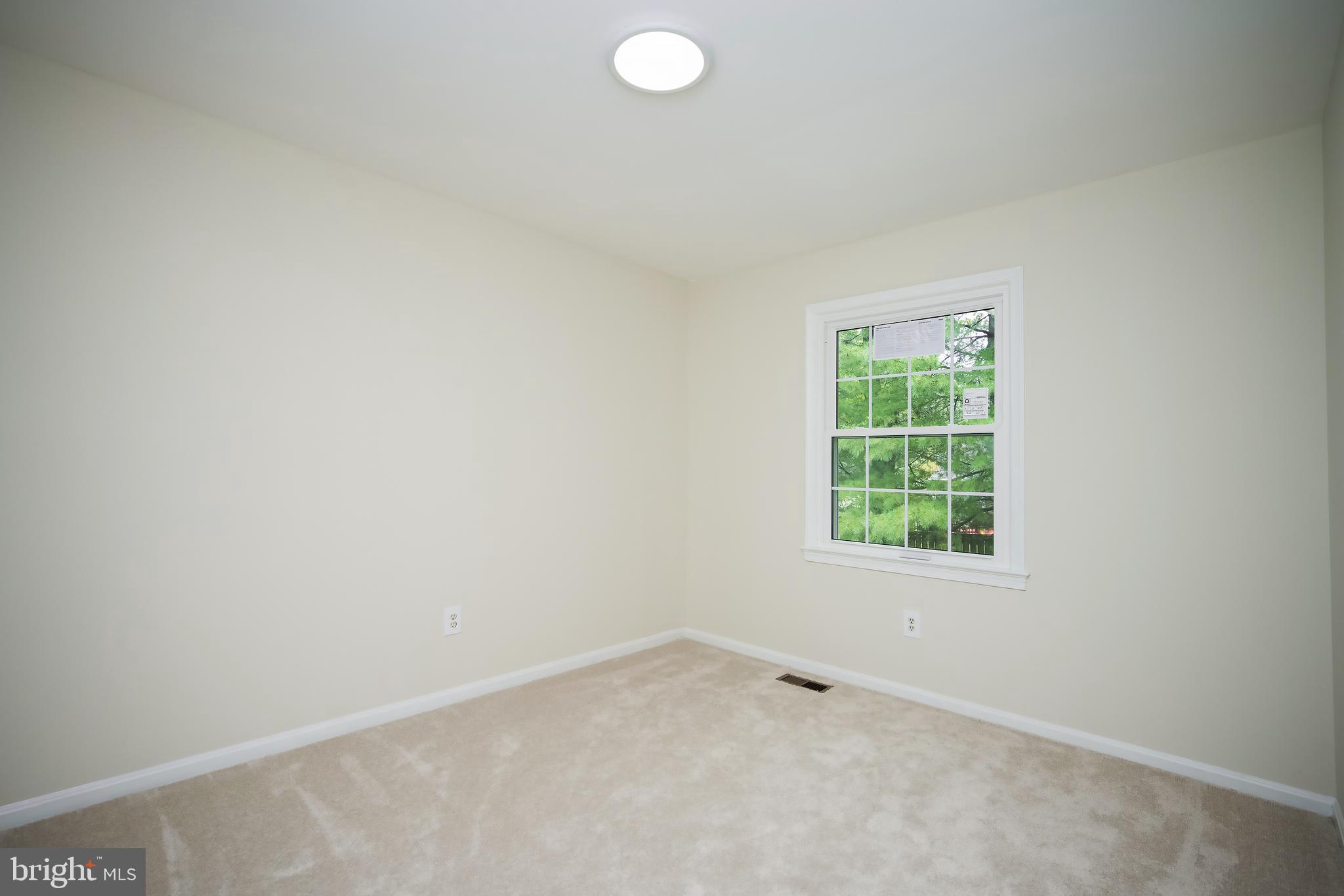 BURGOYNE FOREST WEST - Residential Lease