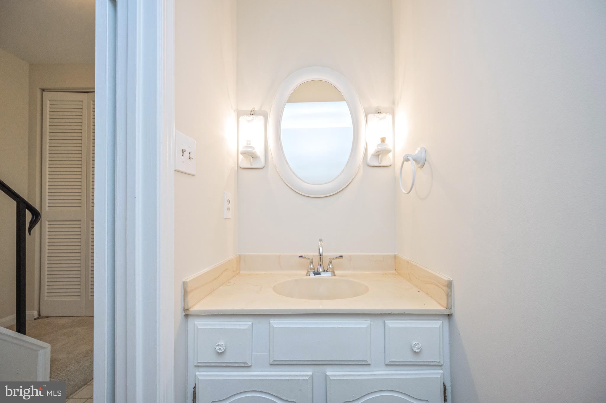 BURGOYNE FOREST WEST - Residential Lease