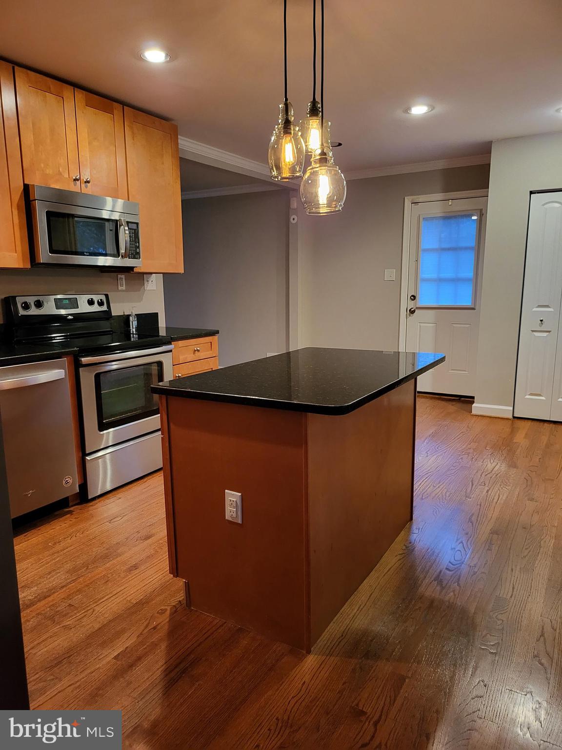 POHICK ESTATES - Residential Lease