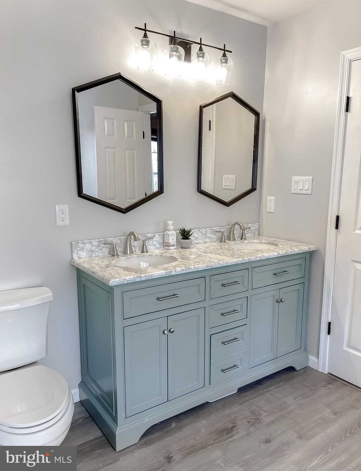 MEADOW LAKE - Residential