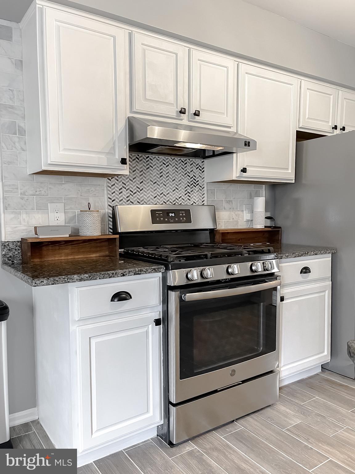 MEADOW LAKE - Residential