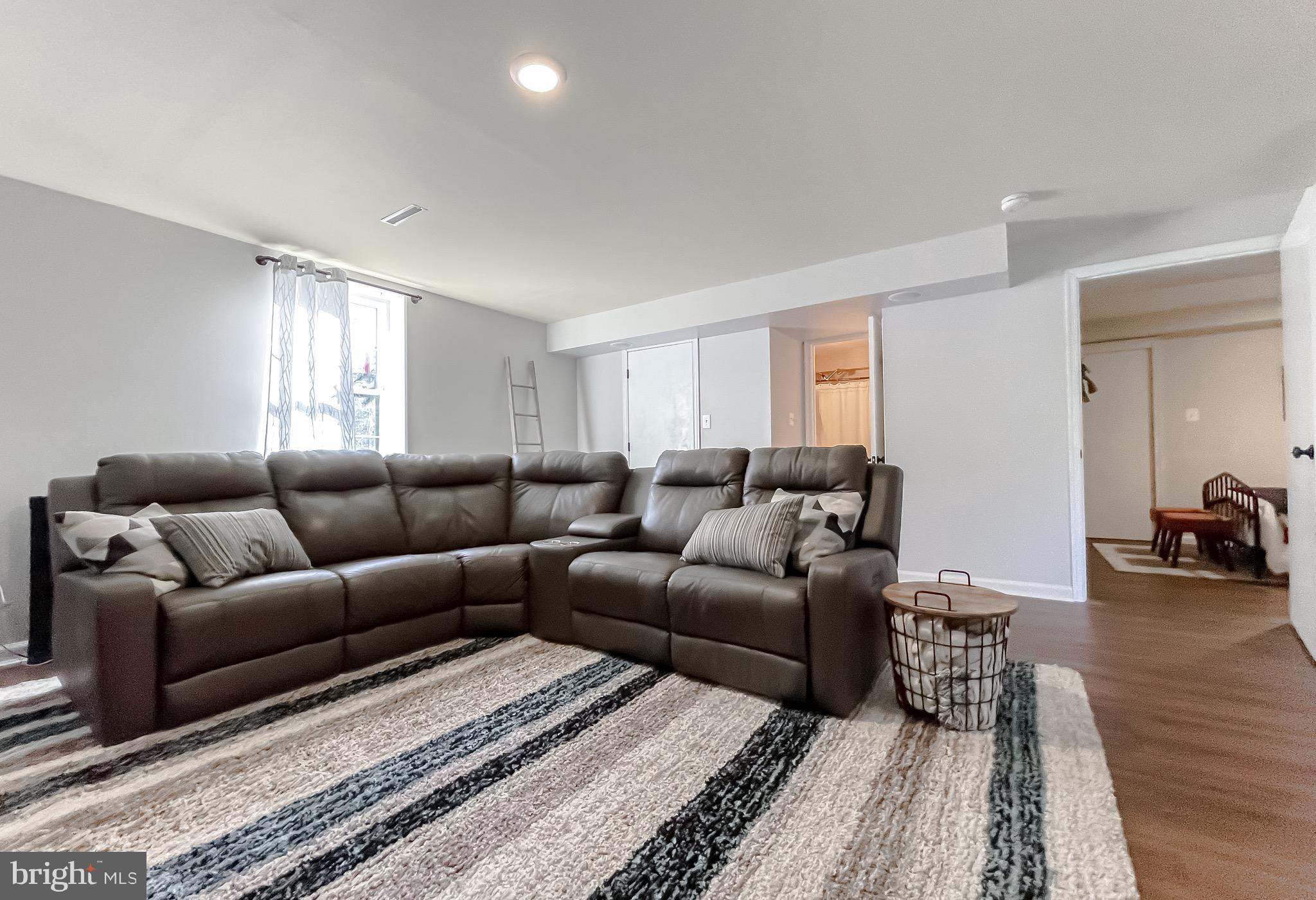 MEADOW LAKE - Residential