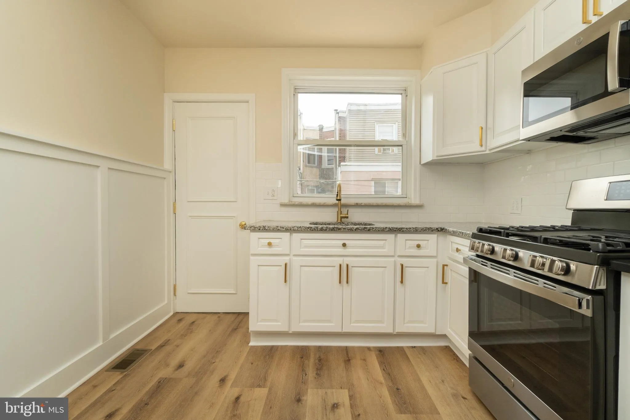 Philadelphia, Pennsylvania 19145, United States, 3 Bedrooms Bedrooms, ,1 BathroomBathrooms,Residential,Active,6315