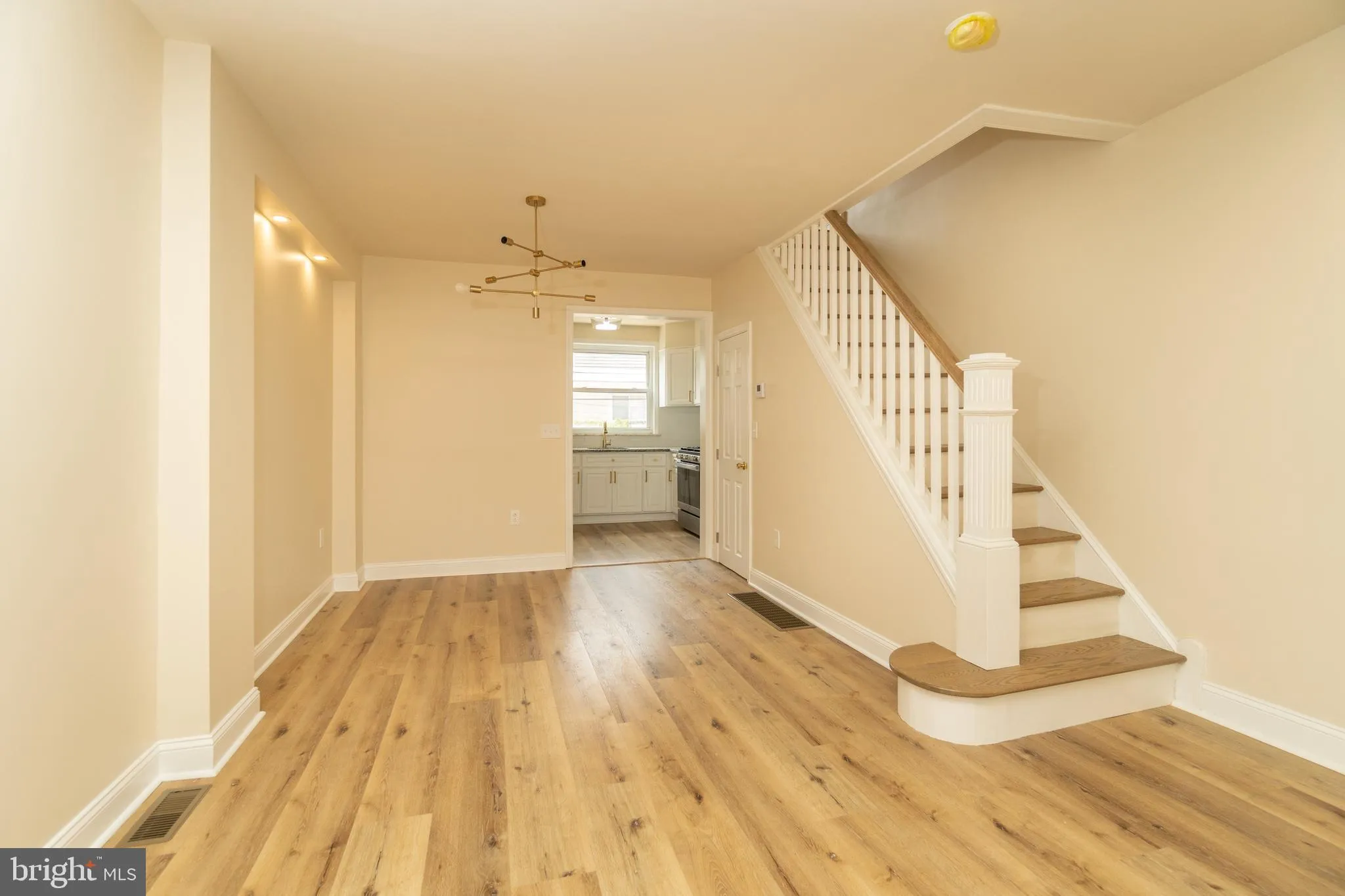 Philadelphia, Pennsylvania 19145, United States, 3 Bedrooms Bedrooms, ,1 BathroomBathrooms,Residential,Active,6315