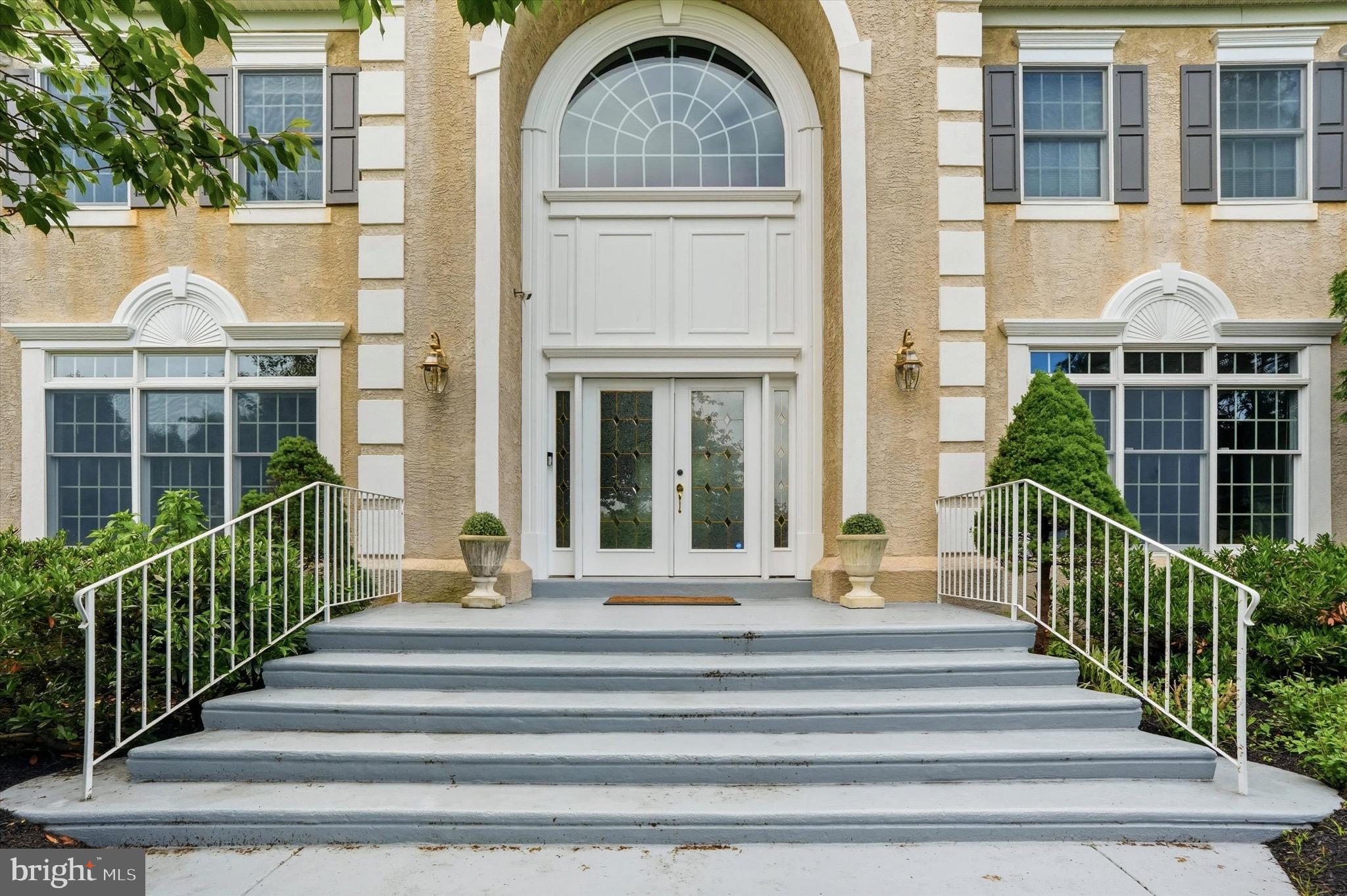 COUNTRY CLUB ESTS - Residential