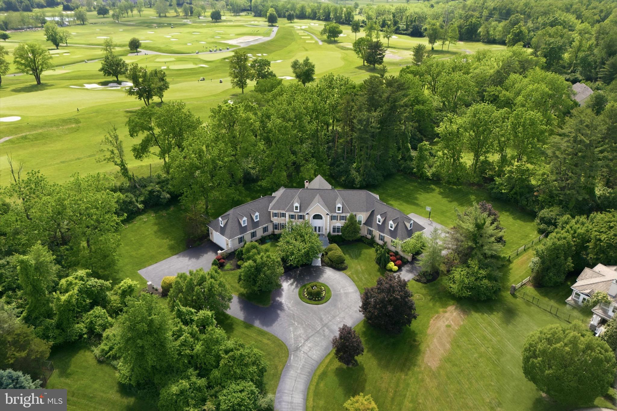 COUNTRY CLUB ESTS - Residential