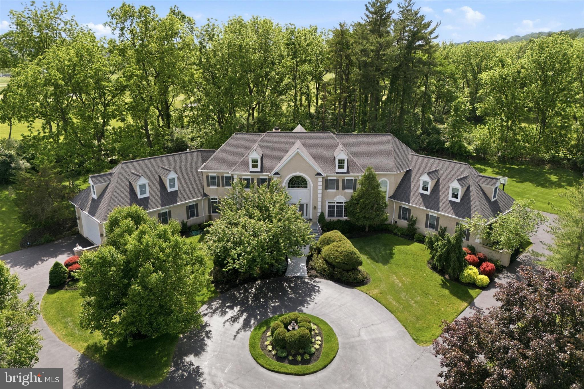 COUNTRY CLUB ESTS - Residential