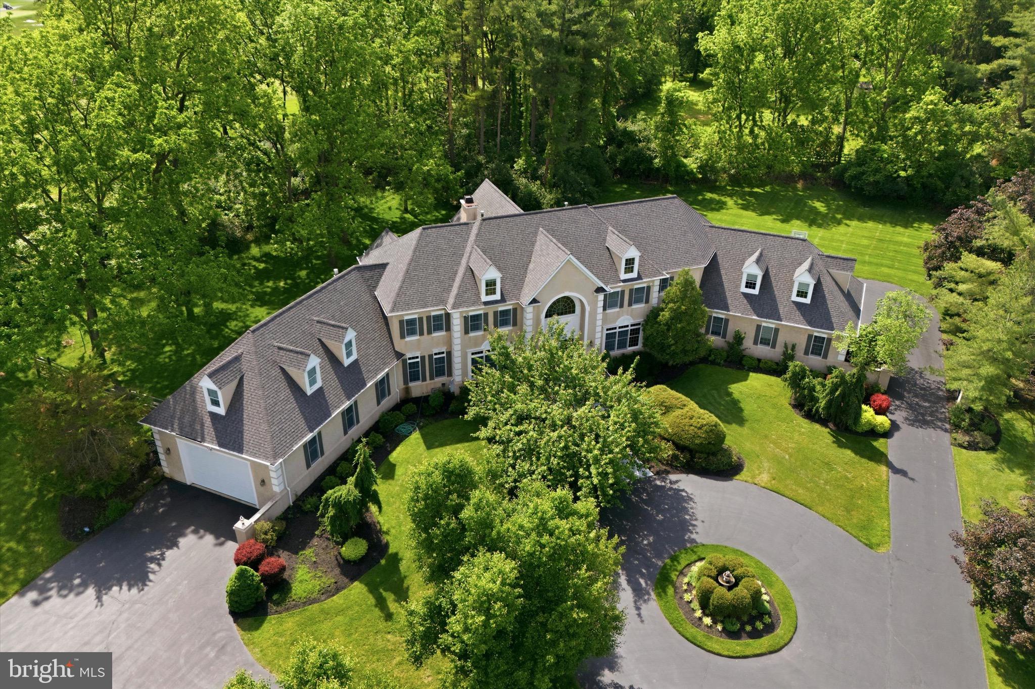 COUNTRY CLUB ESTS - Residential