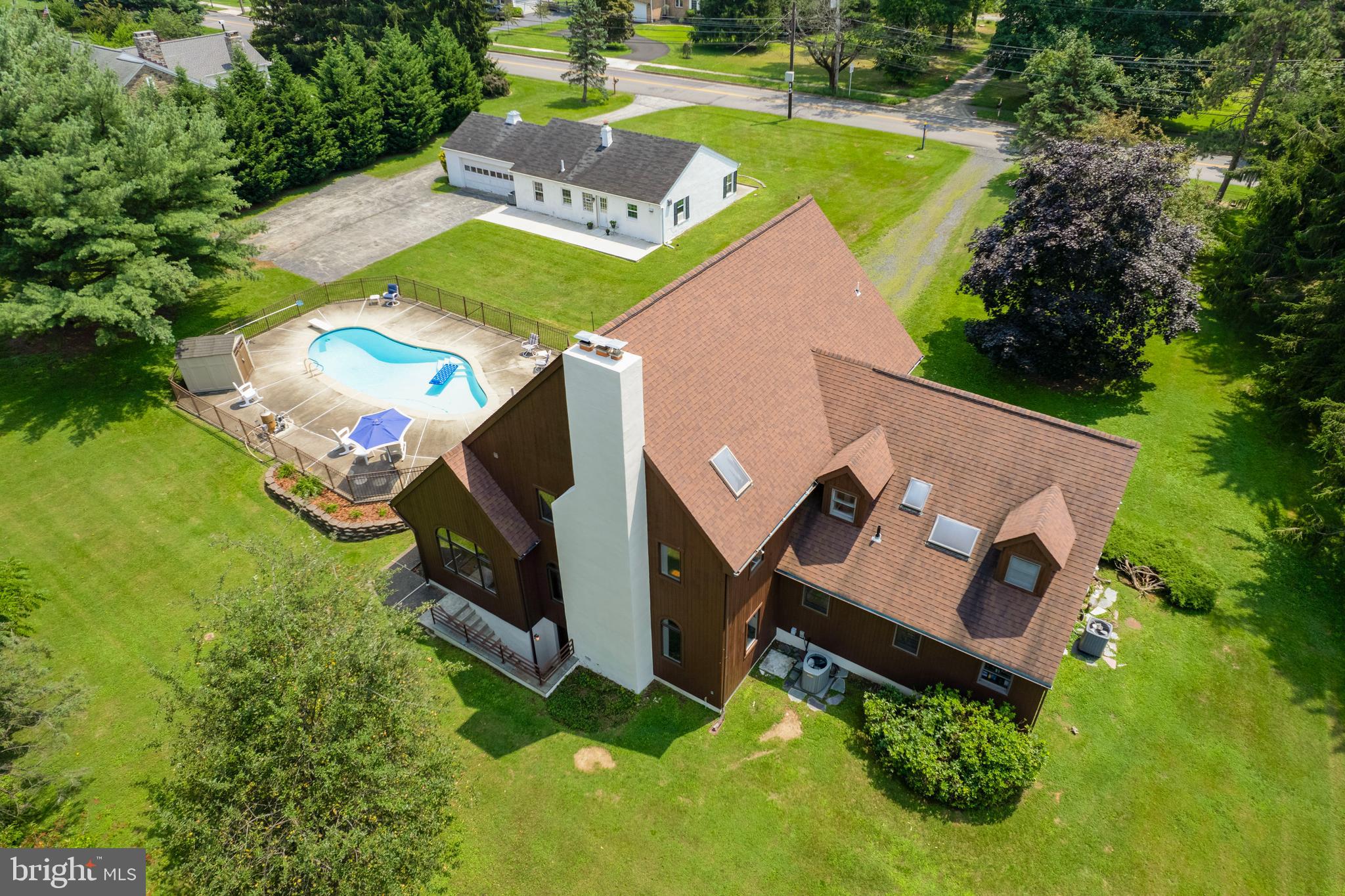 JOHNSON COMMONS - Residential