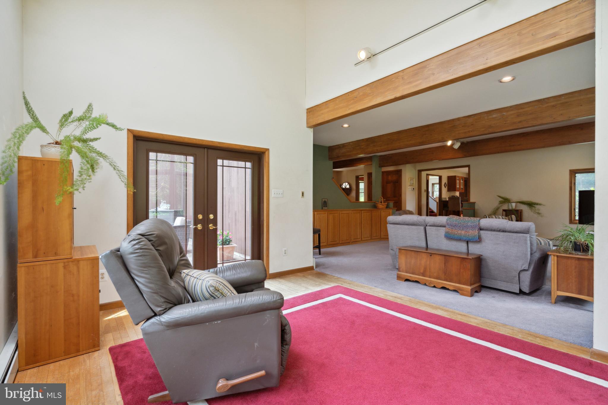 JOHNSON COMMONS - Residential