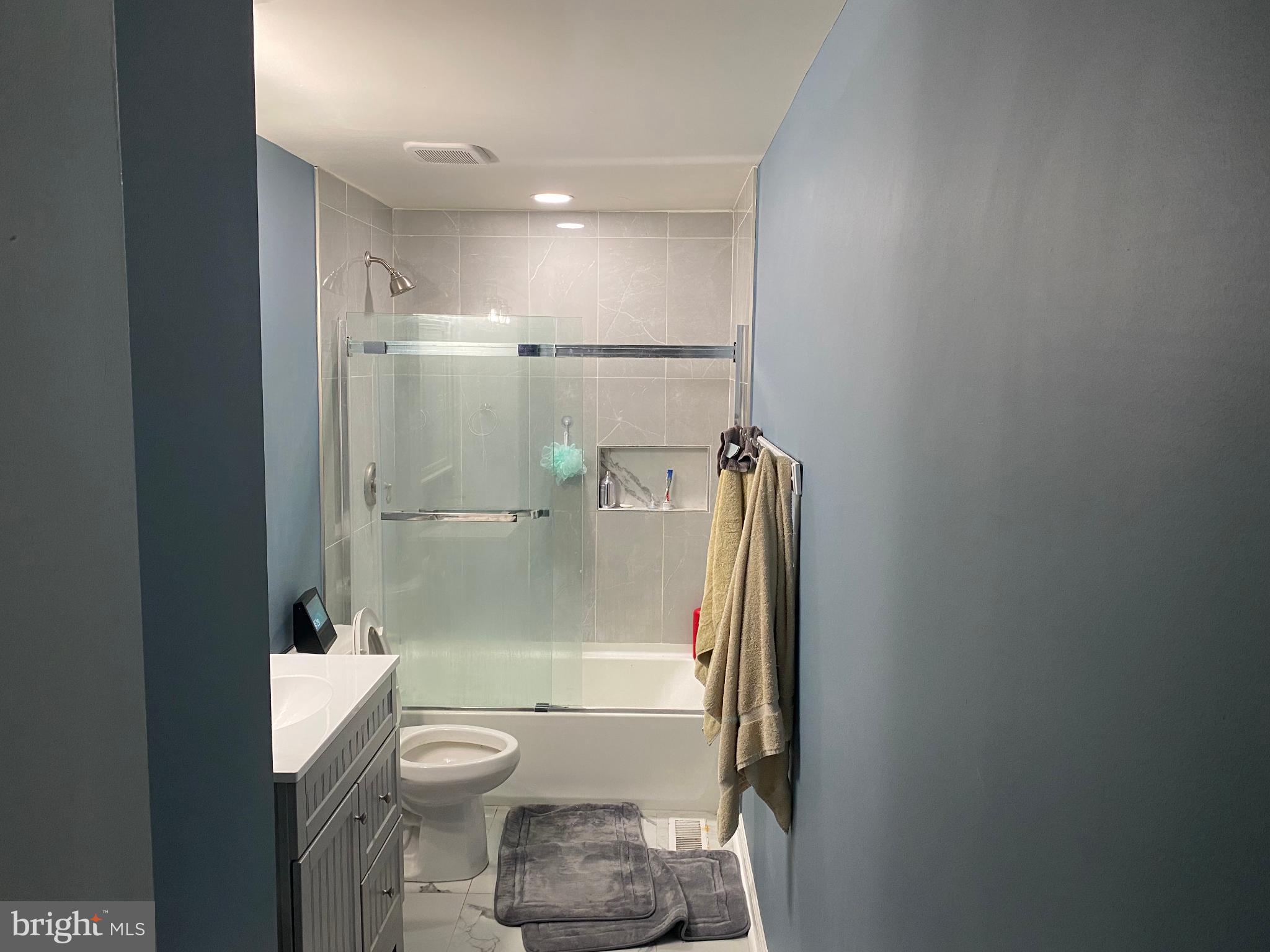 FOXLEE - Residential