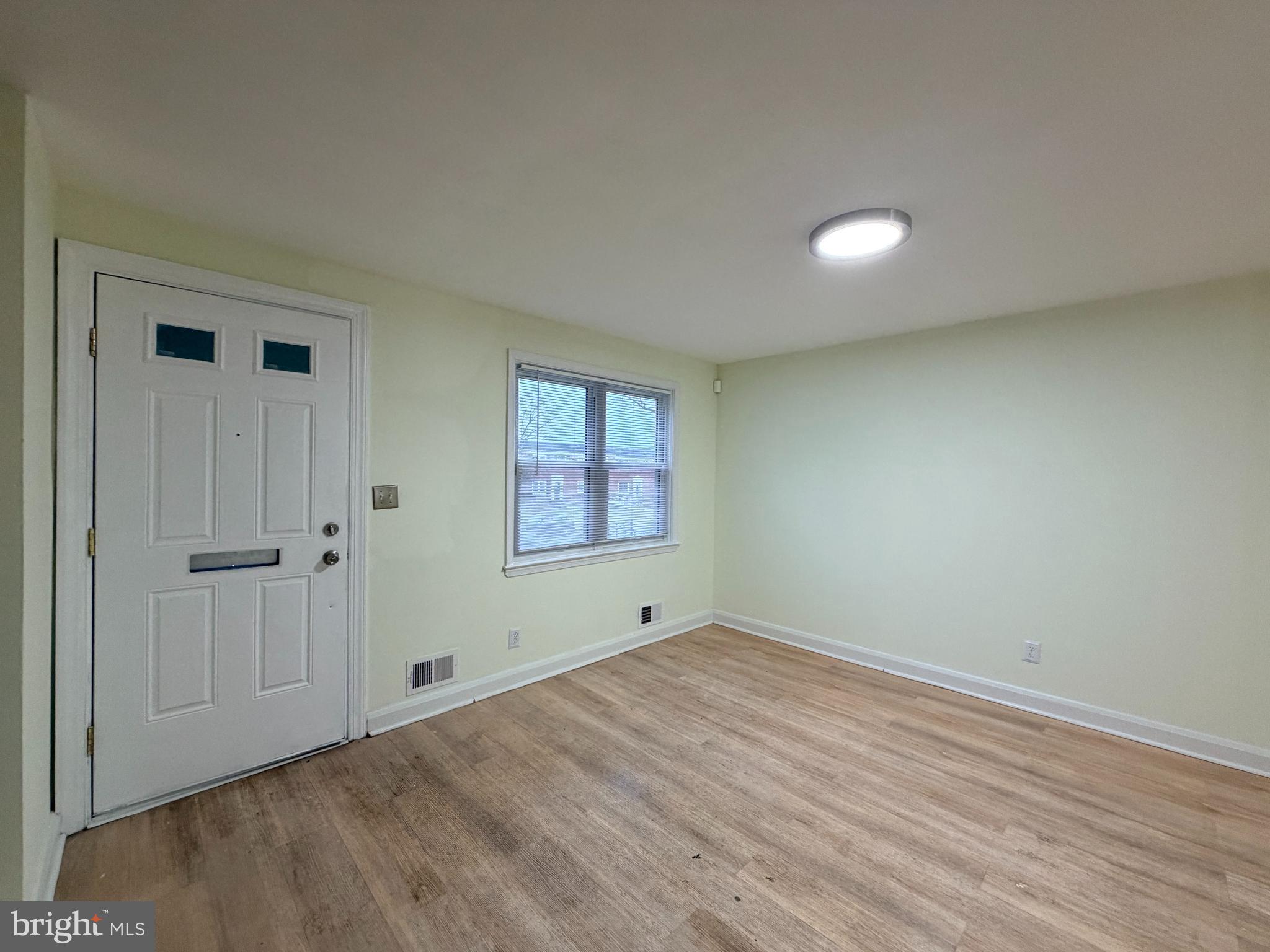 HILLENDALE - Residential Lease