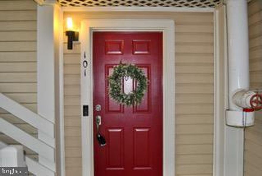 This beautiful two bedroom condo with two full bathrooms is a must see. It is in excellent condition and ready for you to call it home. 
Relax on your private patio or at the pool in the summer and near the fireplace in the winter.
There is a washer/dryer conveniently located right in the unit.
Pet friendly -  (40 lb weight limit) & a nearby dog park!
Great Location -  Near Van Dorn Metro and commuter routes to D.C, the Pentagon. Convenient to I-395, Duke Street, Edsall Rd, Van Dorn St. Close to Reagan National Airport. 
Terrific Shopping and Restaurants - Pentagon City, Crystal City, Old Town Alexandria, National Yard, etc.