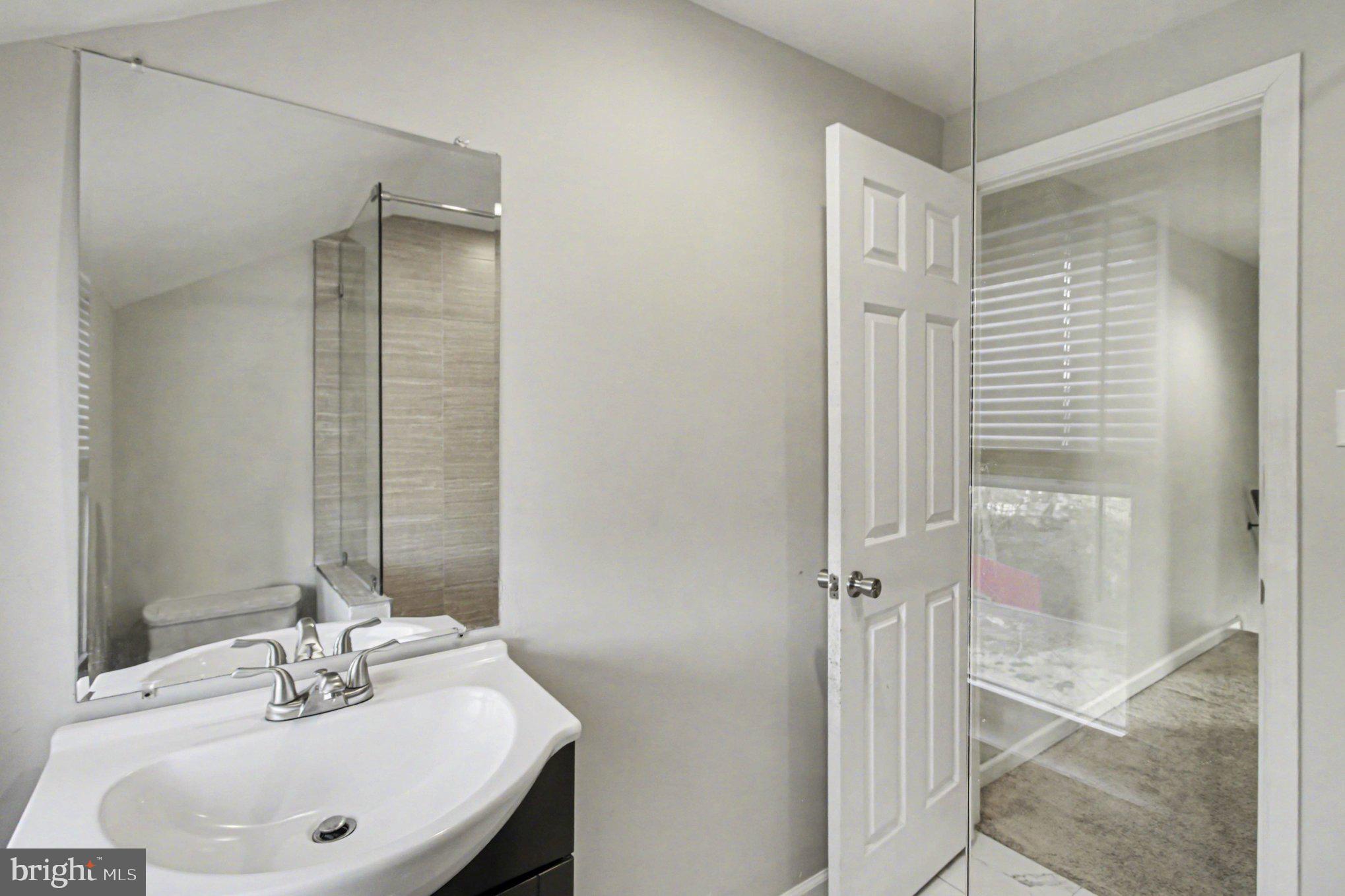 LEEDOM ESTS - Residential