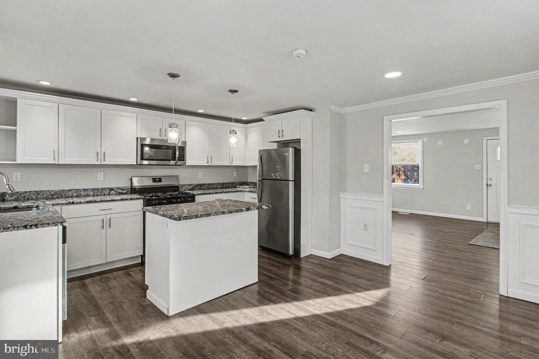 LEEDOM ESTS - Residential