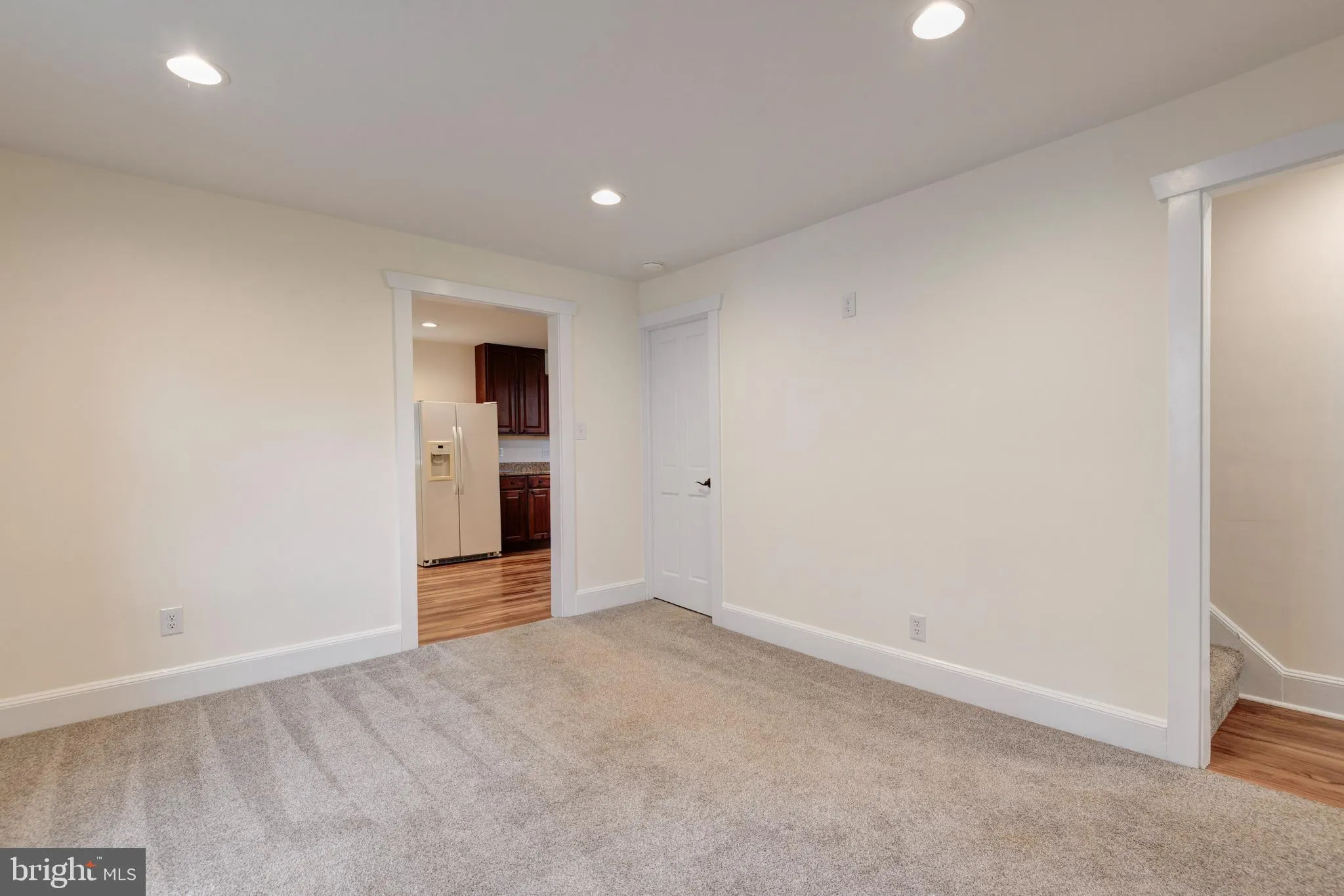 Oxford, Pennsylvania 19363, United States, 4 Bedrooms Bedrooms, ,1 BathroomBathrooms,Residential,Pending,197351