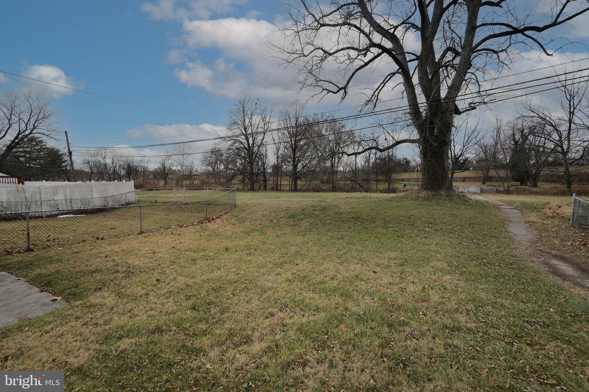 SHARON HILL - Residential