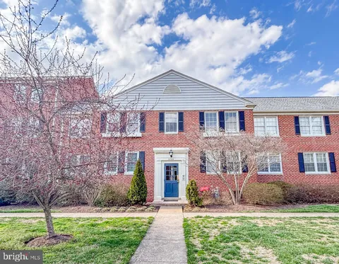 6709 W Wakefield Drive Unit B2, Alexandria, VA 22307 - #: VAFX2225088