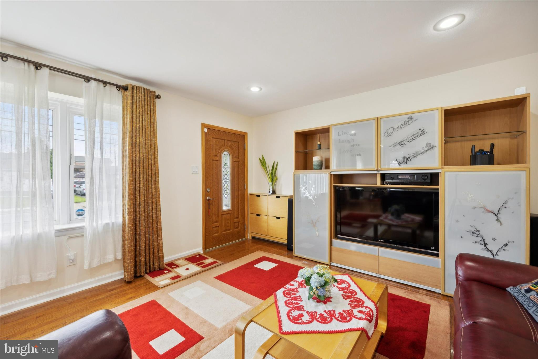 BUSTLETON - Residential