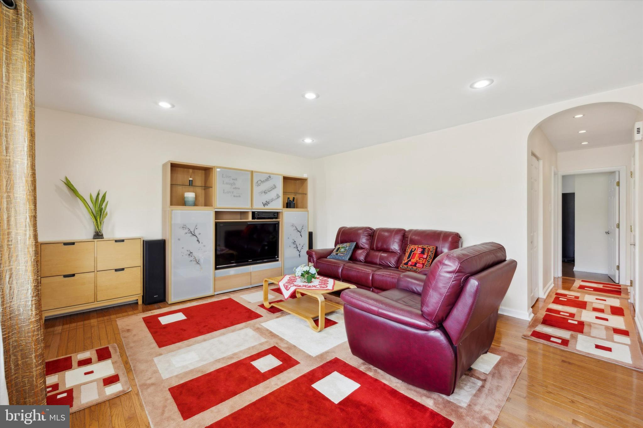 BUSTLETON - Residential