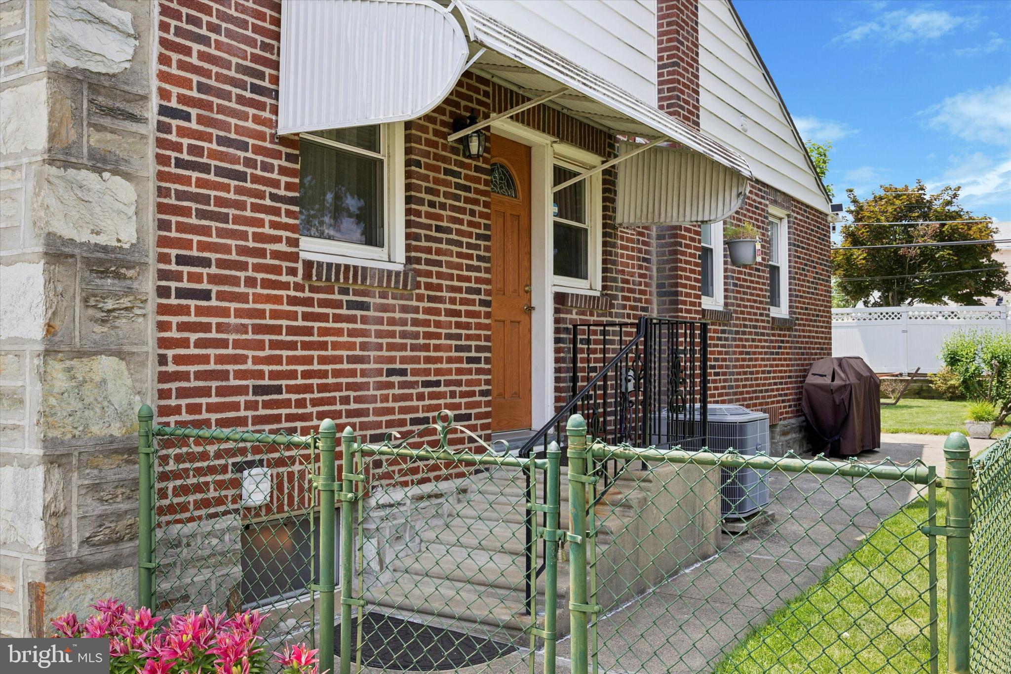 BUSTLETON - Residential
