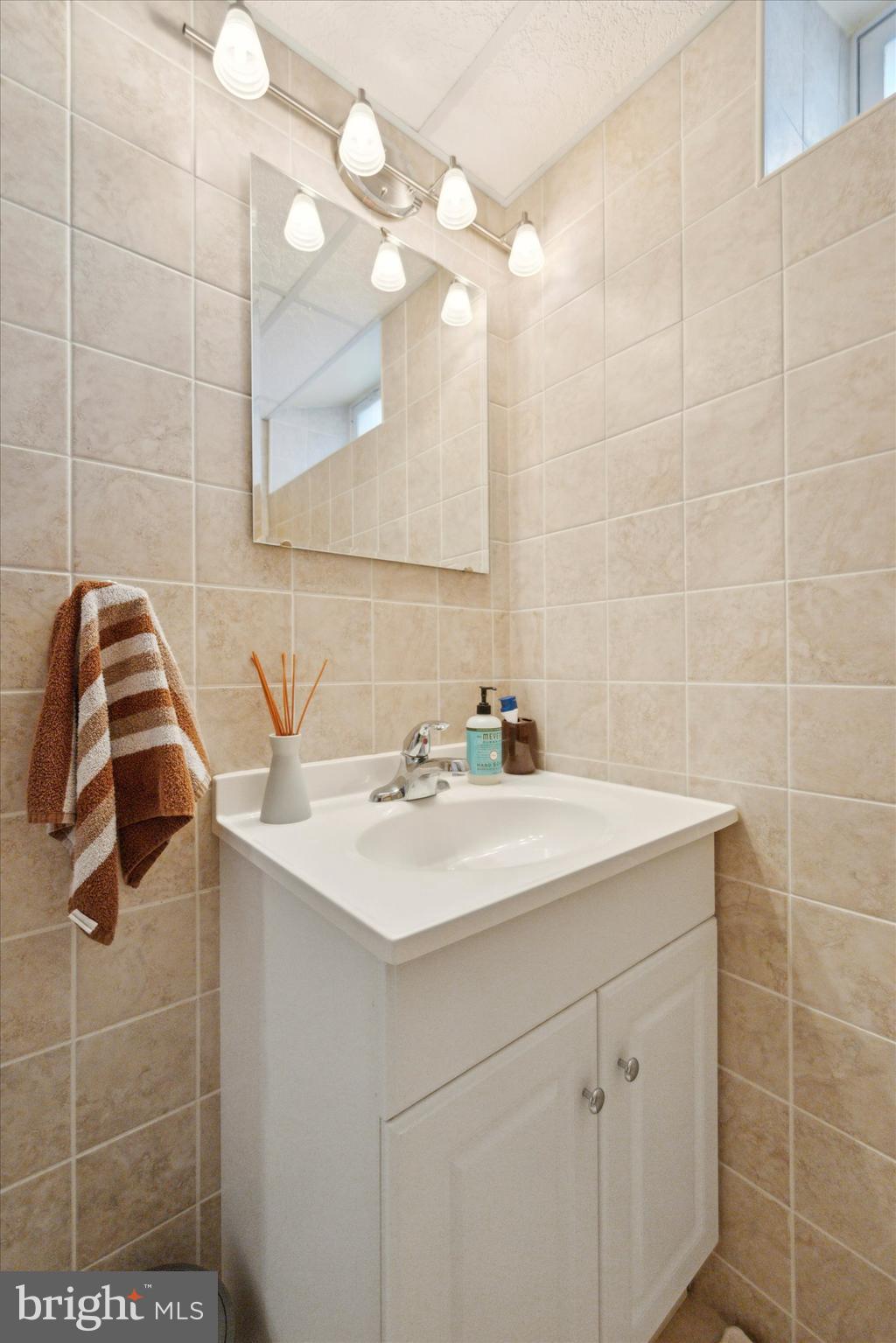 BUSTLETON - Residential