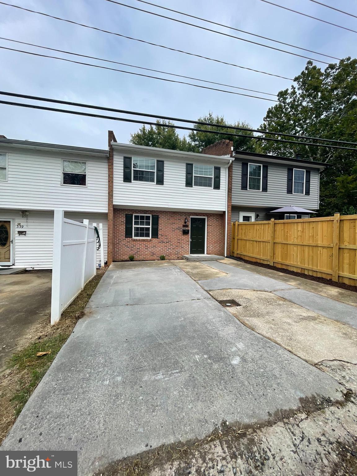 COLLEGE HEIGHTS - Residential