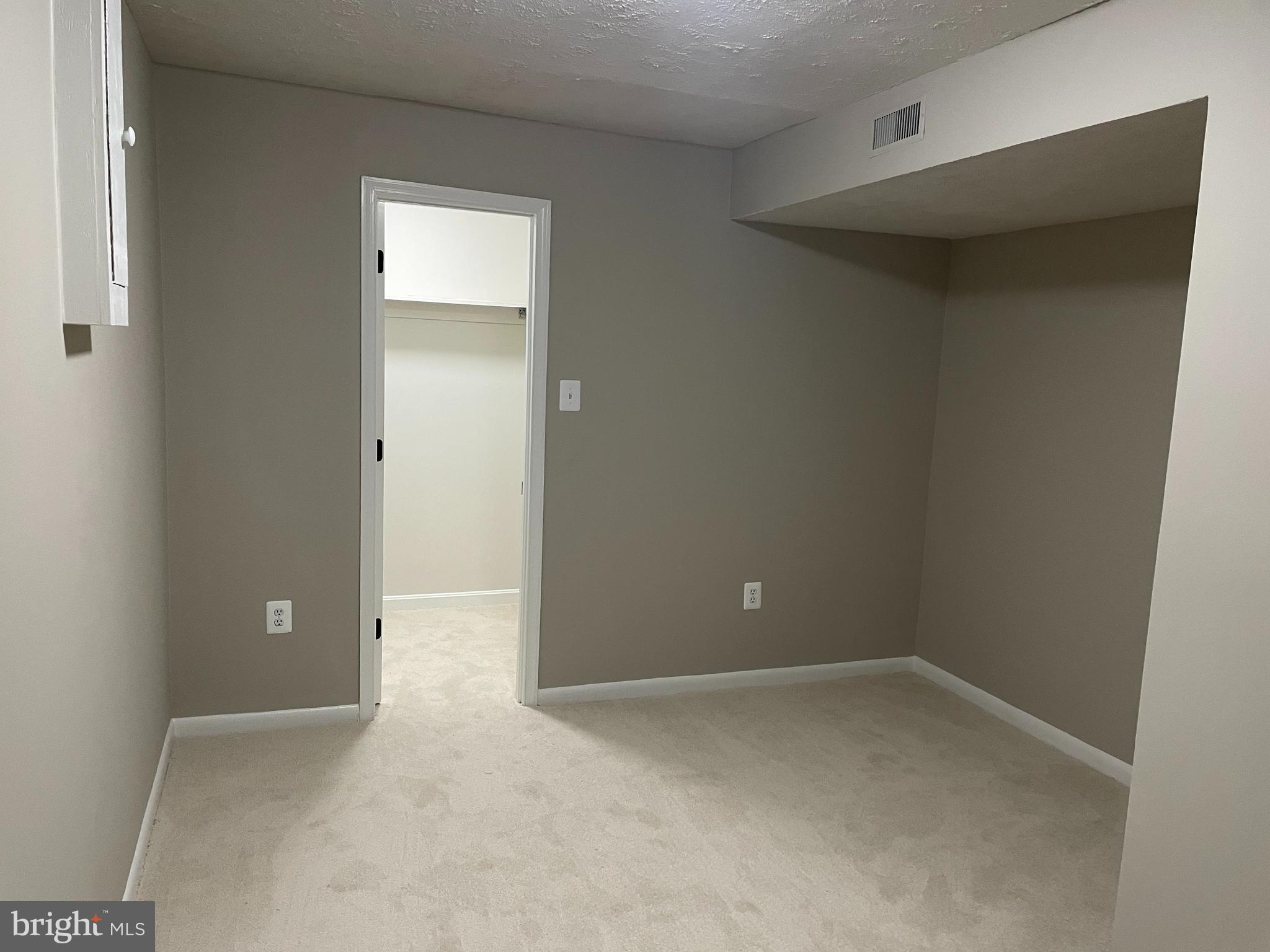 COLLEGE HEIGHTS - Residential