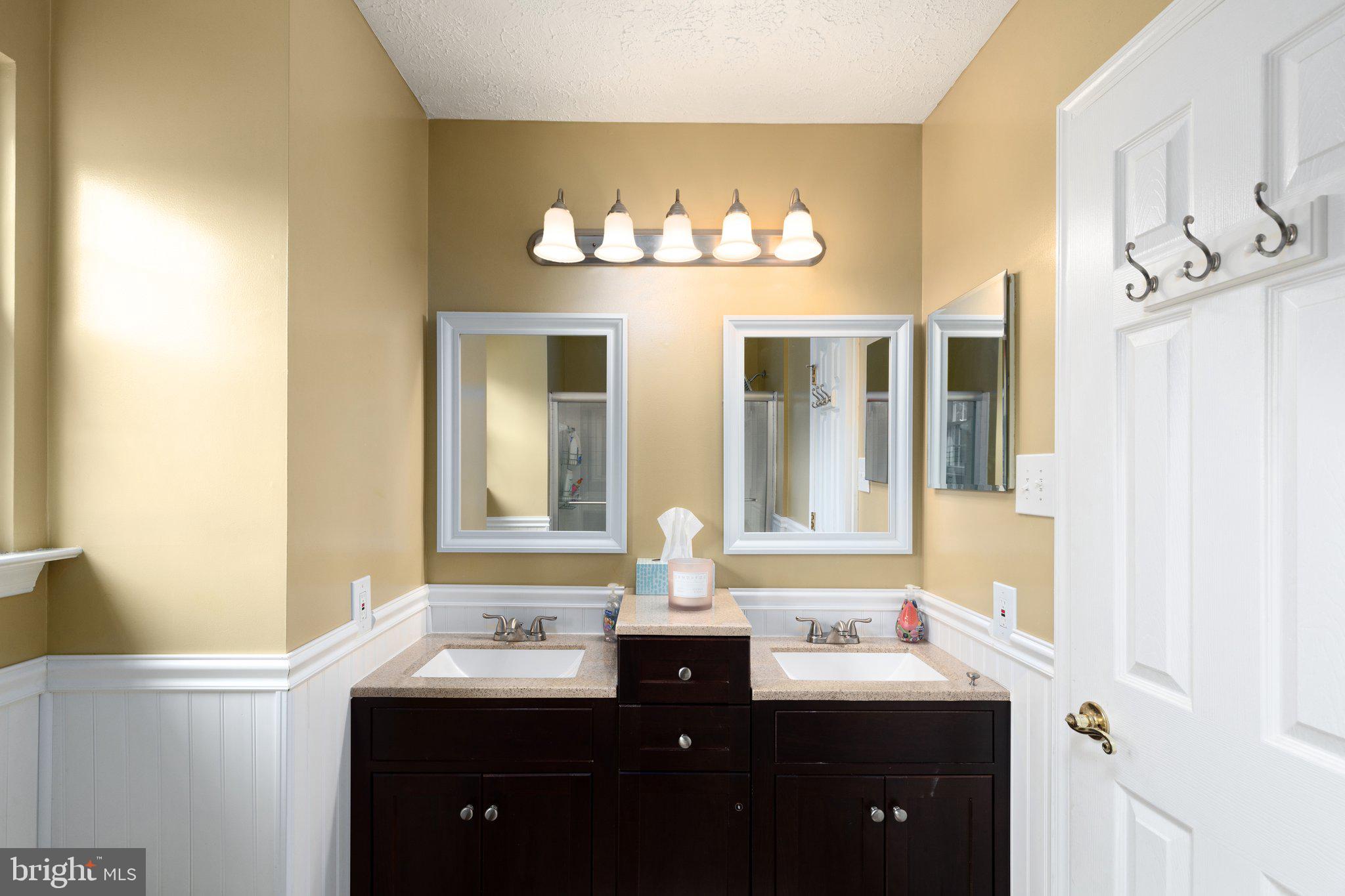 VILLAGE OF BYNUM RUN - Residential