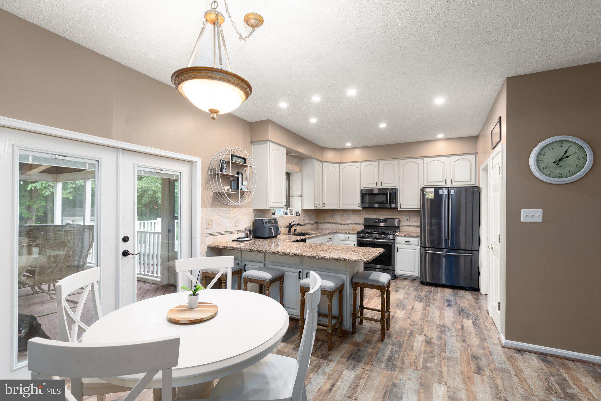 VILLAGE OF BYNUM RUN - Residential