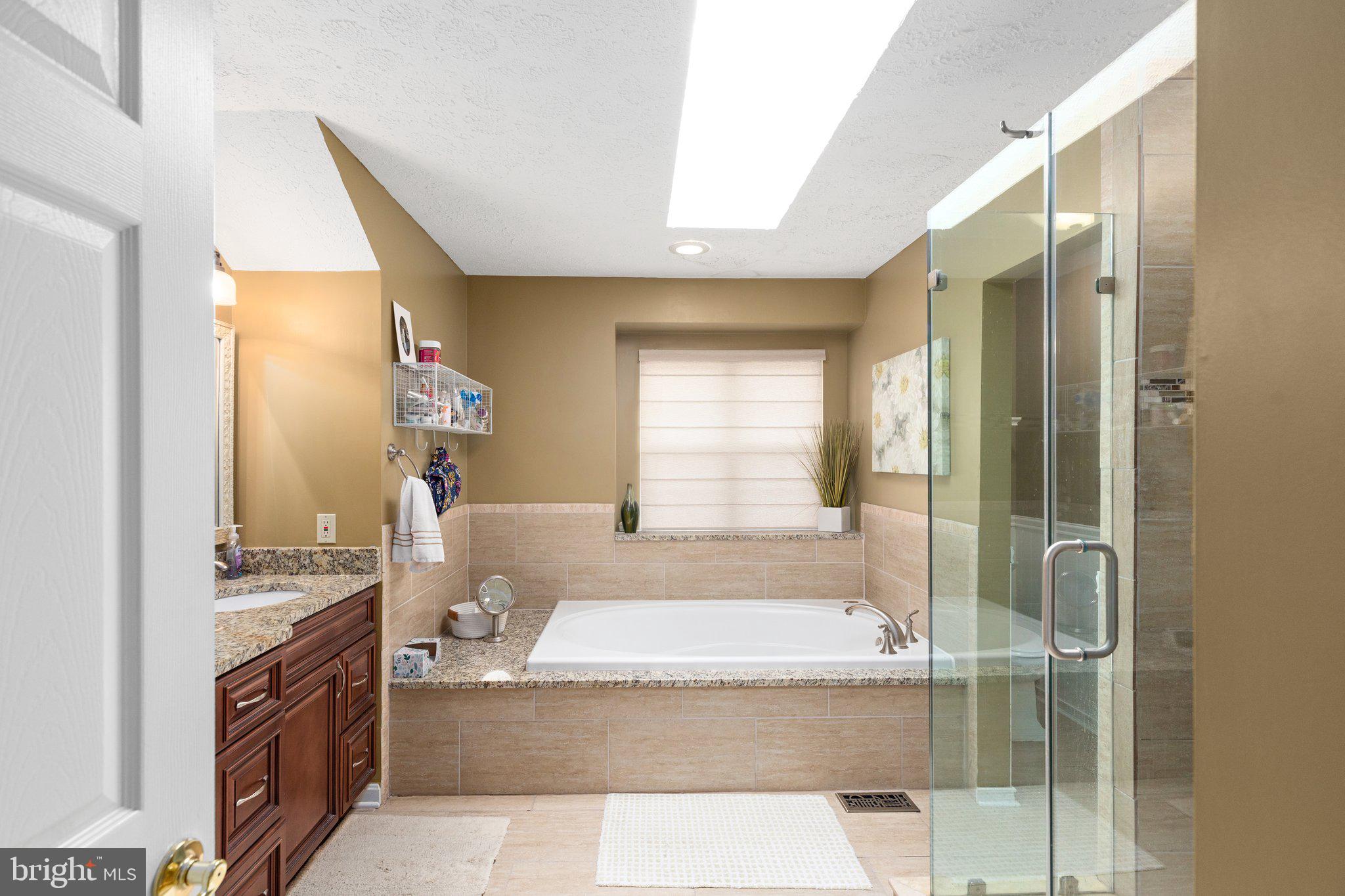 VILLAGE OF BYNUM RUN - Residential