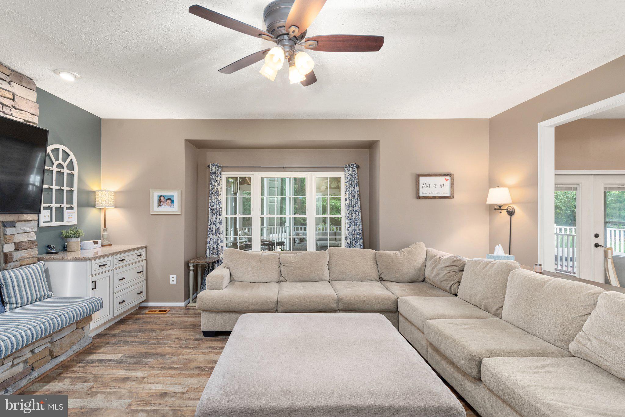 VILLAGE OF BYNUM RUN - Residential